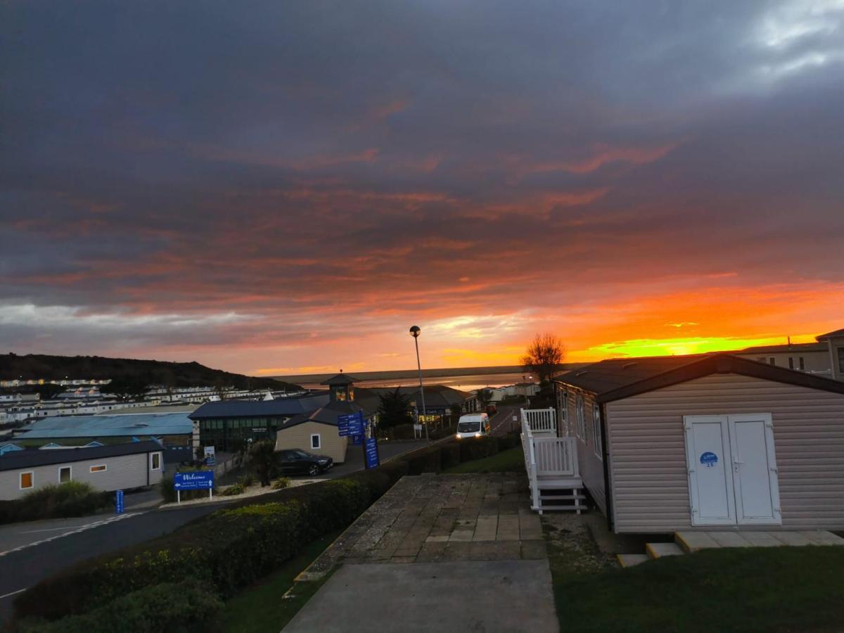 The Fleet Retreat Hotel Wyke Regis ภายนอก รูปภาพ
