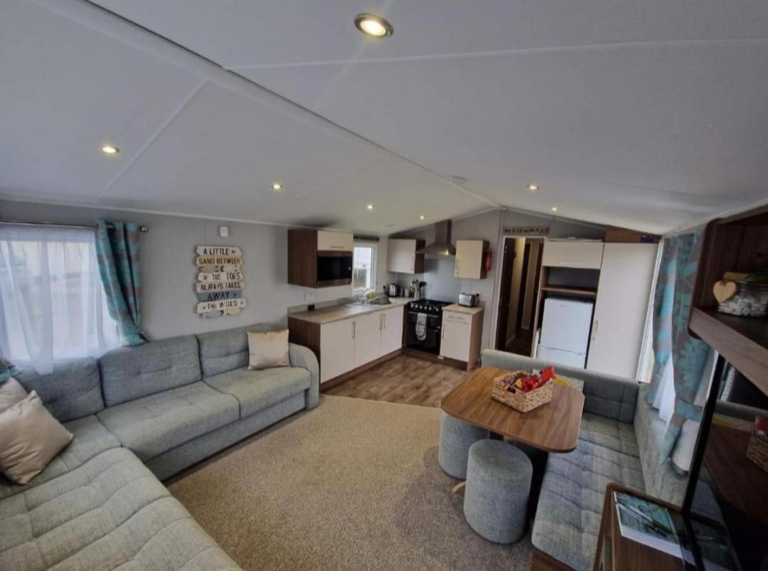 The Fleet Retreat Hotel Wyke Regis ภายนอก รูปภาพ